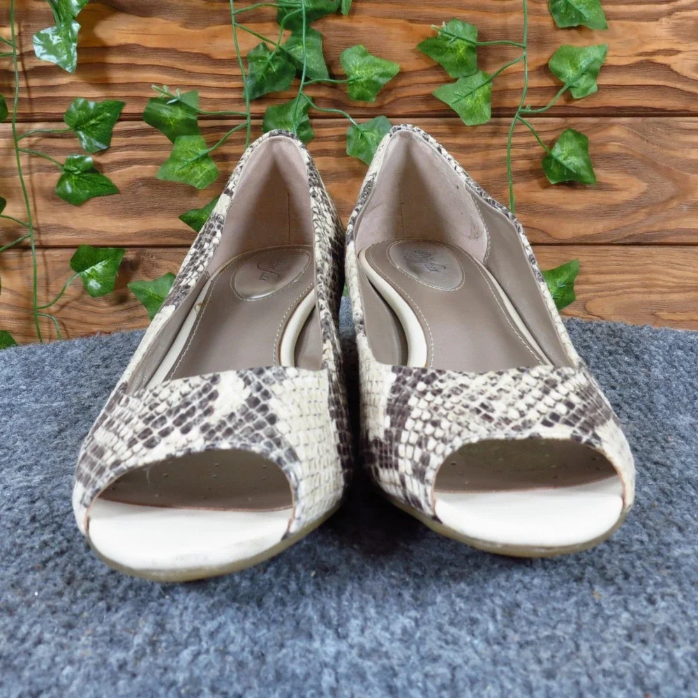 Alfani Cammi Womens Peep Toe Wedge Size 8M Work Snakeskin Print Faux Leather